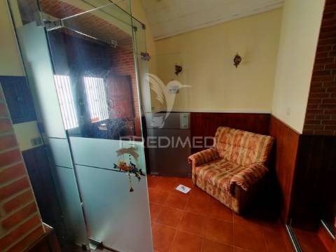 Armazém remodelado, perto do castelo de beja