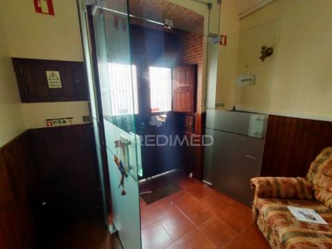 Armazém remodelado, perto do castelo de beja