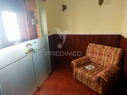 Armazém remodelado, perto do castelo de beja