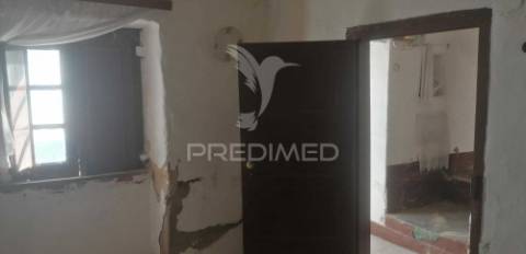 Casa na aldeia de montalvão