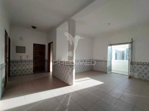 Apartamento/moradia t3+2