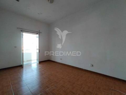 Apartamento/moradia t3+2