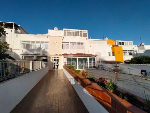 Apartamento/moradia t3+2