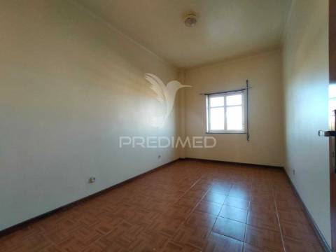 Apartamento/moradia t3+2