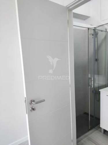 Apartamento t3 remodelado em santa clara, lisboa