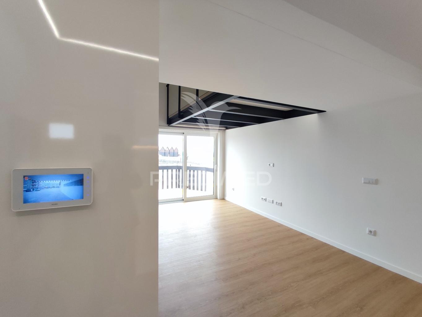 Moradia t3 totalmente remodelada em aver-o-mar, póvoa de varzim.