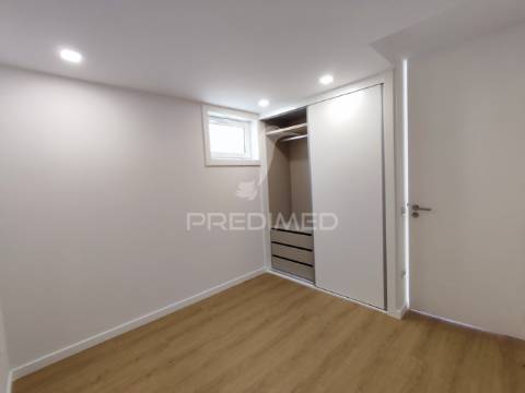 Moradia t3 totalmente remodelada em aver-o-mar, póvoa de varzim.