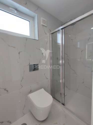 Moradia t3 totalmente remodelada em aver-o-mar, póvoa de varzim.