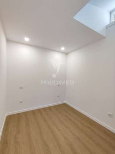 Moradia t3 totalmente remodelada em aver-o-mar, póvoa de varzim.