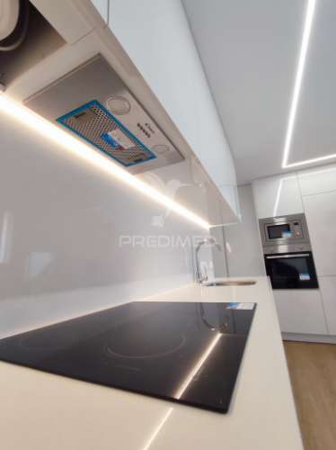 Moradia t3 totalmente remodelada em aver-o-mar, póvoa de varzim.