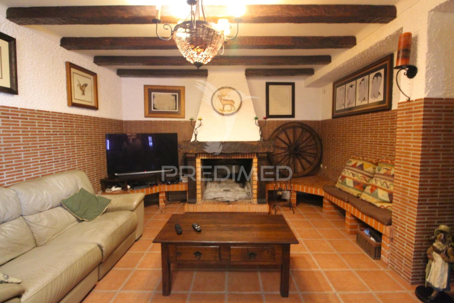 Moradia com lote de 680 m2 em alcochete
