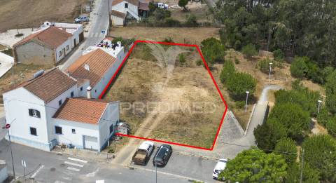 Lote de terreno para construção de 4 fogos em são teotónio