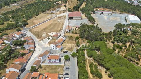Lote de terreno para construção de 4 fogos em são teotónio