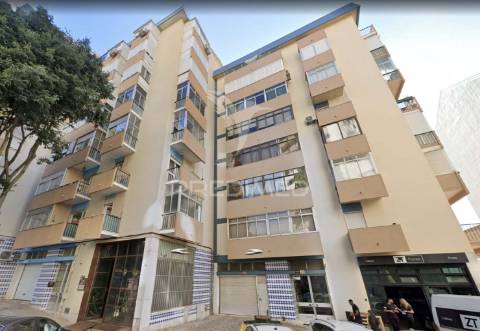 Apartamento t3 em benfica