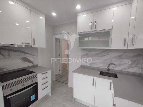 Apartamento t1 em arroios, lisboa