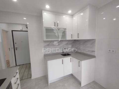 Apartamento t1 em arroios, lisboa