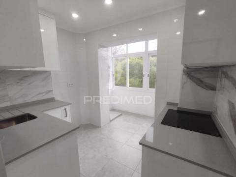 Apartamento t1 em arroios, lisboa