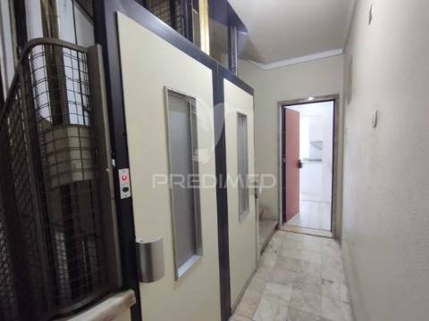 Apartamento t1 em arroios, lisboa