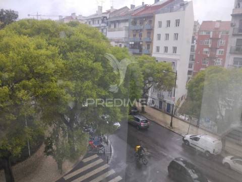 Apartamento t1 em arroios, lisboa