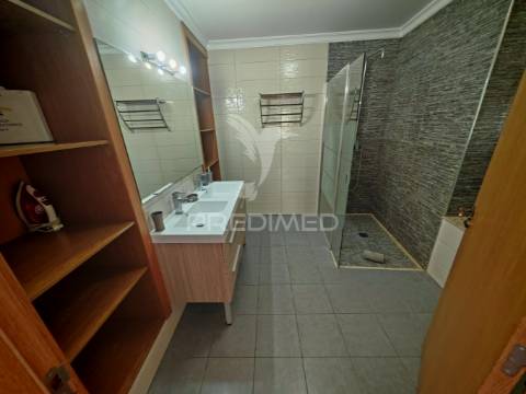 Moradia t5 em estombar