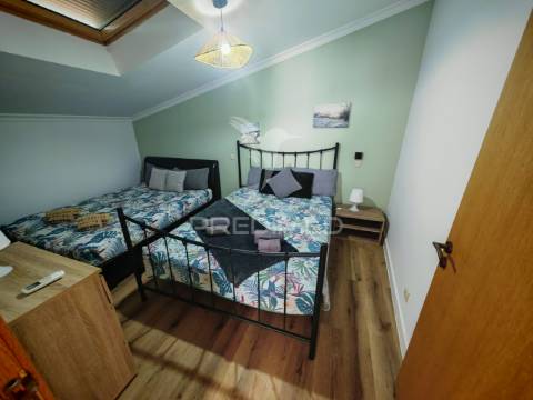 Moradia t5 em estombar