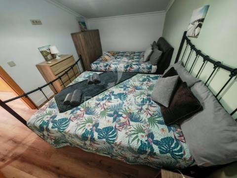 Moradia t5 em estombar