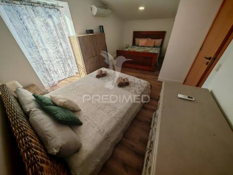 Moradia t5 em estombar