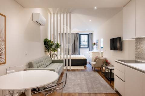 Apartamento t1 novo - junto à batalha - porto