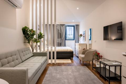Apartamento t1 novo - junto à batalha - porto