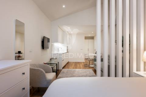 Apartamento t1 novo - junto à batalha - porto