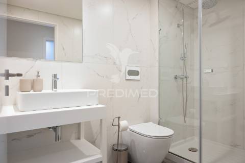 Apartamento t1 novo - junto à batalha - porto