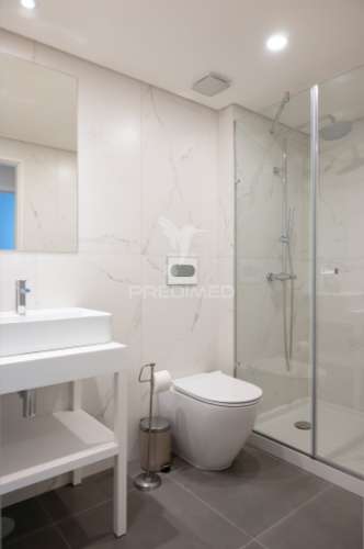 Apartamento t1 novo - junto à batalha - porto