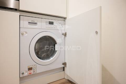 Apartamento t1 novo - junto à batalha - porto