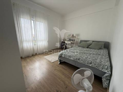 Apartamento t3 póvoa santa iria
