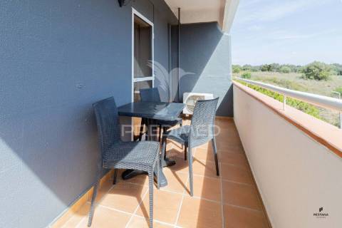 Apartamento t0 com vista mar no edificio alvor atlântico - alvor,