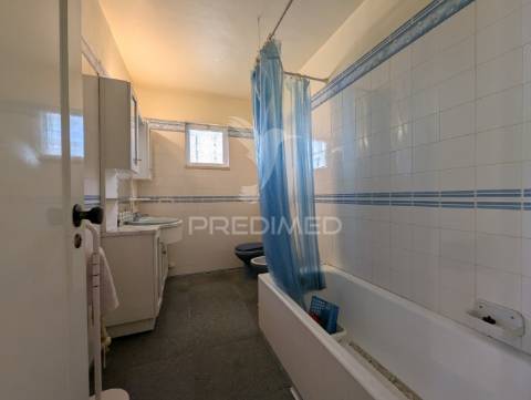 Moradia t5 isolada a curta distância das praias, do centro de albufeira e da vida nocturna