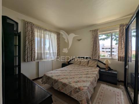 Moradia t5 isolada a curta distância das praias, do centro de albufeira e da vida nocturna