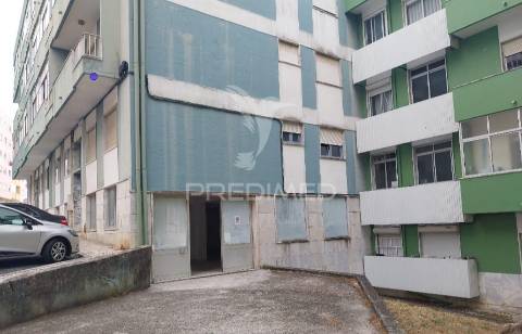 Loja agualva-cacém - 210 m2