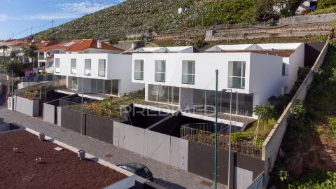 Moradia t3 na casa branca funchal