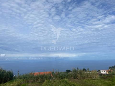 Terreno com 1.000 m2 na ponta do pargo