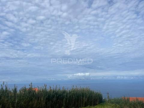 Terreno com 1.000 m2 na ponta do pargo