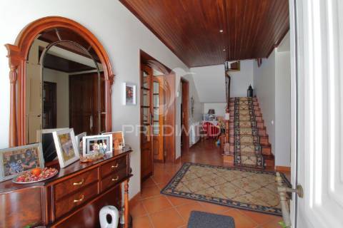 Moradia t4 em esgueira a 3 km do centro de aveiro