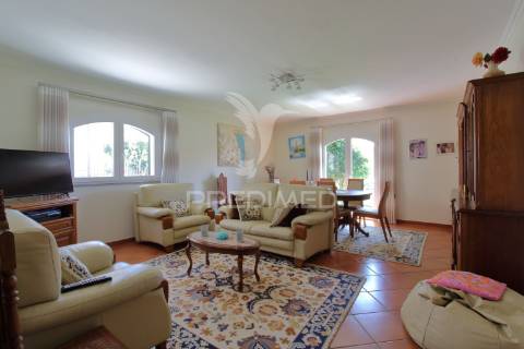 Moradia t4 em esgueira a 3 km do centro de aveiro