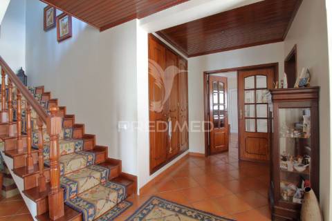 Moradia t4 em esgueira a 3 km do centro de aveiro