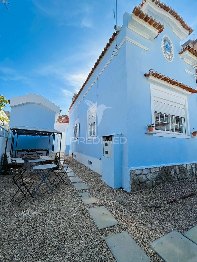 Moradia isolada em santo antónio da caparica.