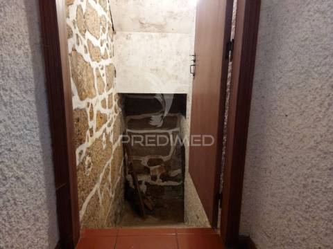 Casa rústica em maçainhas.