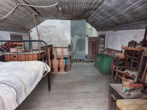 Casa rústica em maçainhas.