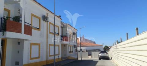 Apartamento t3 com vista privilegiada para o parque cultural “énisa tech”