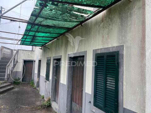 2 moradias na raposeira-calheta com 790m2 de terreno