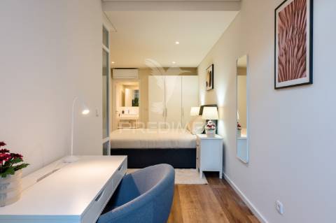 Apartamento t1+1 novo - junto à batalha - porto